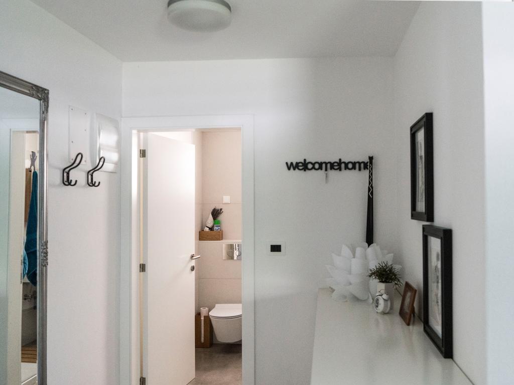 A Modern Flat Apartment